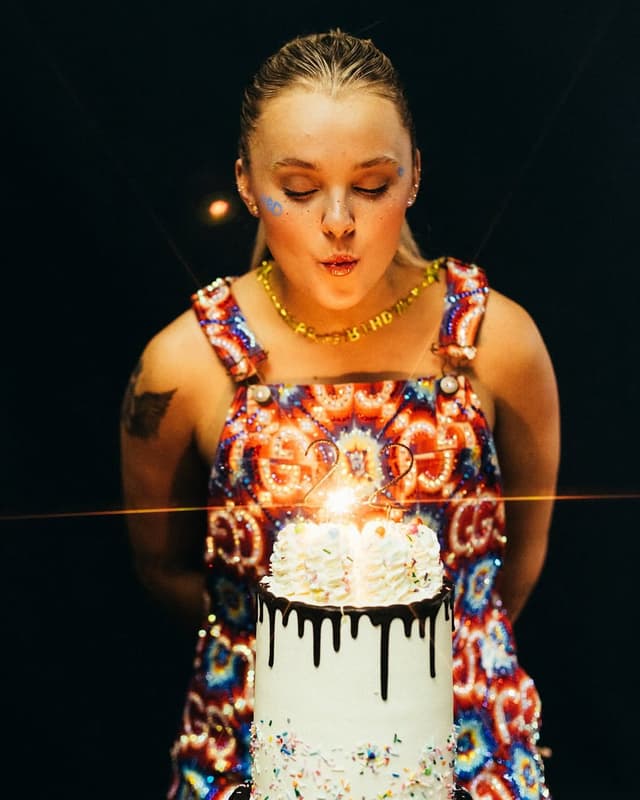 JoJo Siwa Biography